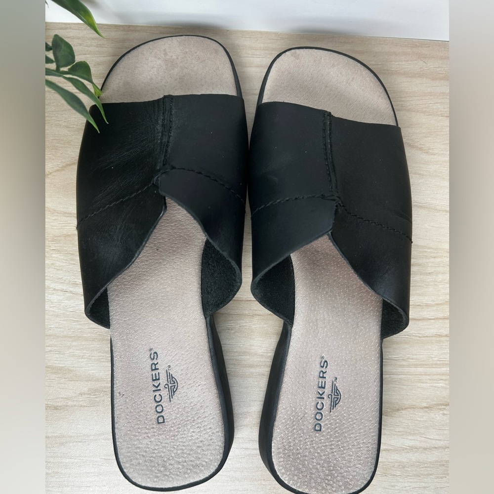 Dockers Women's Black Slide Sandals - Picture 3 of 7